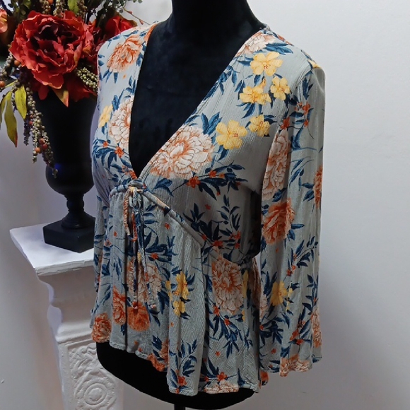 American Eagle Outfitters Floral Tie-Front Blouse - Gray and Orange - Picture 5 of 6